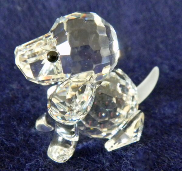 Swarovski_Beagle_sitting_158418 | The Crystal Lodge