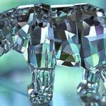 Swarovski_Bear_mother_866263_1_WM Swarovski_Bear_mother_866263 | The Crystal Lodge