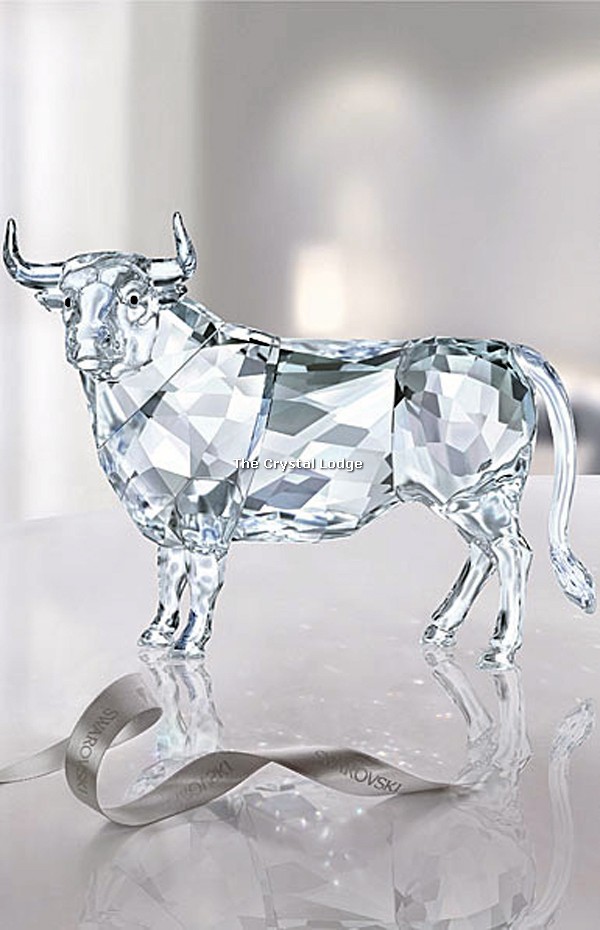 Swarovski_Bull_2018_5365721 | The Crystal Lodge