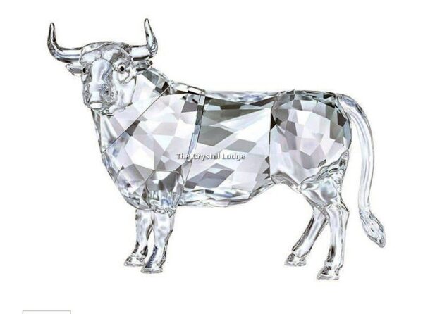 Swarovski_Bull_2018_5365721 | The Crystal Lodge
