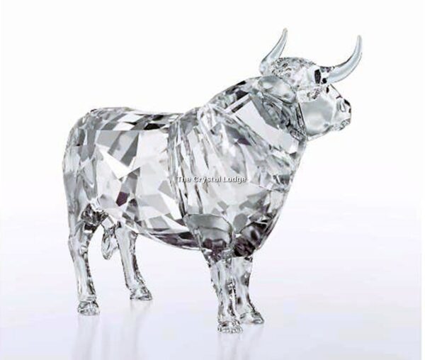 Swarovski_Bull_2018_5365721 | The Crystal Lodge