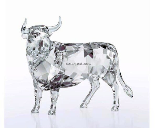 Swarovski_Bull_2018_5365721 | The Crystal Lodge