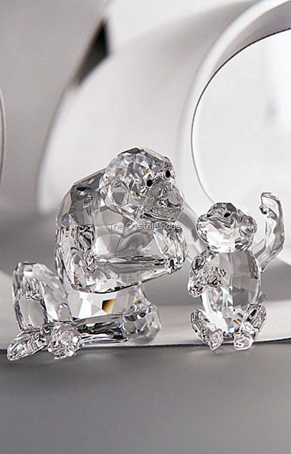 Swarovski_Chimp_mother_and_baby_5063689 | The Crystal Lodge
