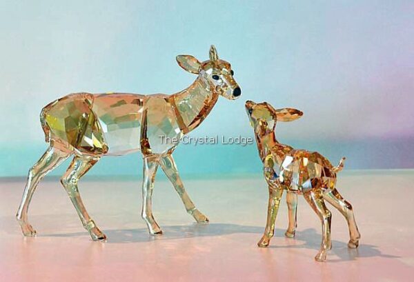 Swarovski_doe_and_fawn_1142843 | The Crystal Lodge