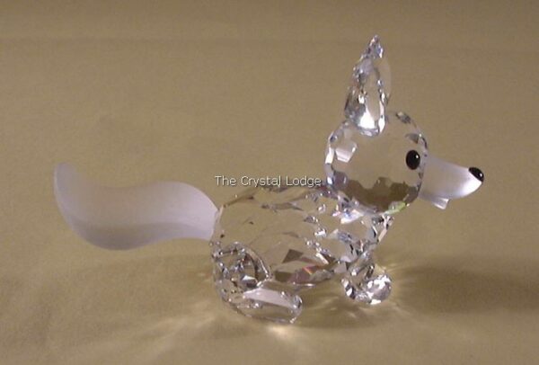 Swarovski_fox_mini_prowling_running_014956 | The Crystal Lodge