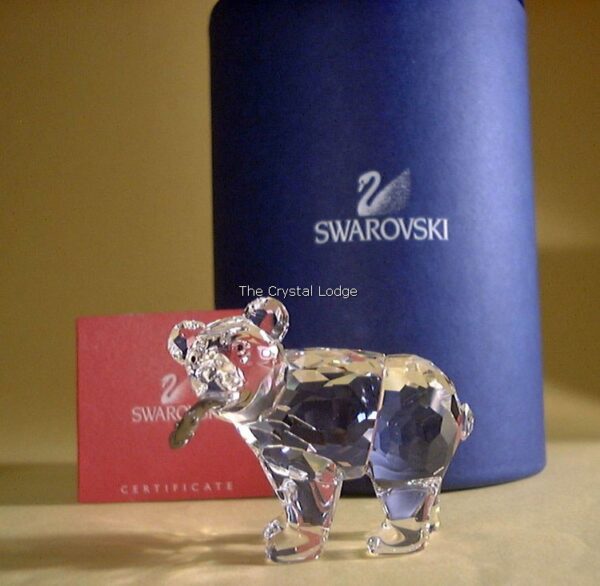 Swarovski_grizzly_cub_261925 | The Crystal Lodge