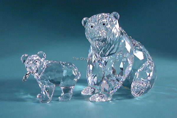 Swarovski_grizzly_cub_261925 | The Crystal Lodge