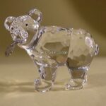 Swarovski_grizzly_cub_261925_1_WM Swarovski_grizzly_cub_261925 | The Crystal Lodge