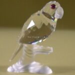 Swarovski_parrot_up_in_the_trees_119443_1_WM Swarovski_parrot_up_in_the_trees_119443 | The Crystal Lodge