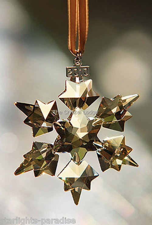 Swarovski_2010_Christmas_ornament_gold_SCS_members_10545600 | The Crystal Lodge