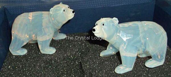 Swarovski_2011_annual_edition_polar_bear_cubs_white_opal_1080774 | The Crystal Lodge