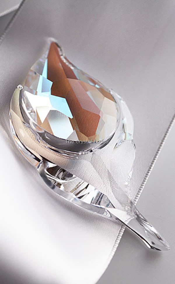 Swarovski_2015_Event_Peacock_Feather_5063697 | The Crystal Lodge
