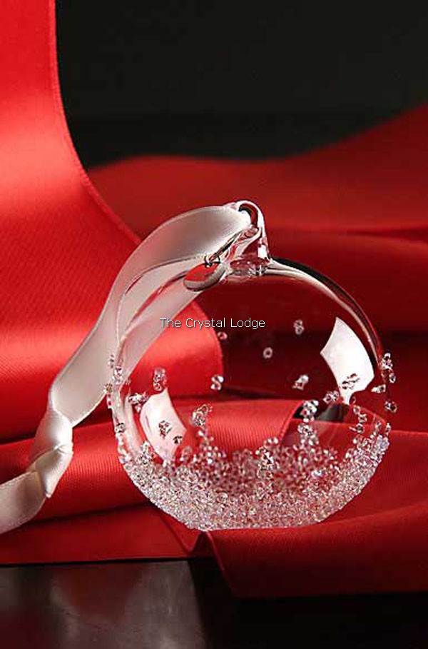 Swarovski_2015_ball_small_5135841 | The Crystal Lodge