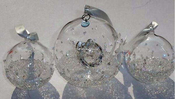 Swarovski_2016_christmas_ball_set_5223282 | The Crystal Lodge