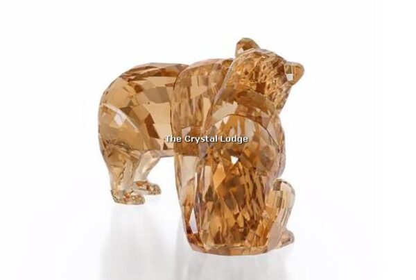 Swarovski_2017_AE_bear_cubs_5236593 | The Crystal Lodge