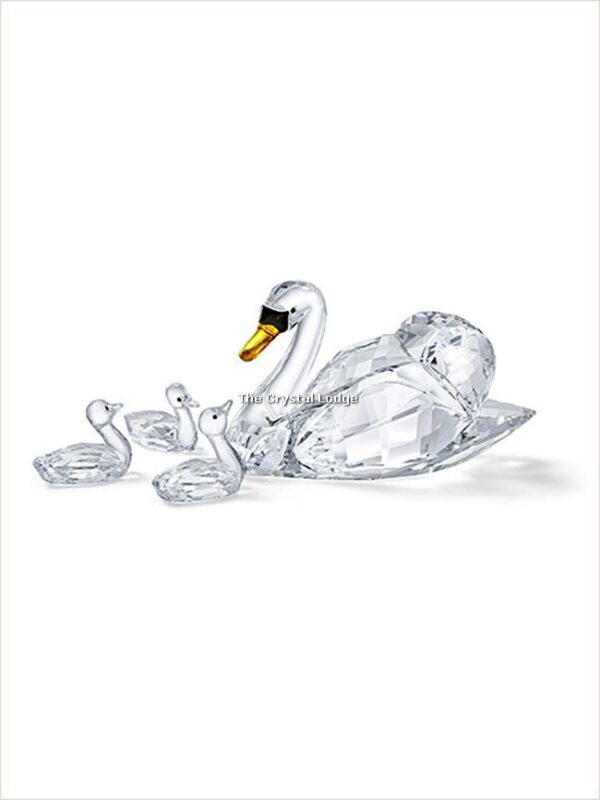 Swarovski_2017_Jubilee_swans_5233542 | The Crystal Lodge