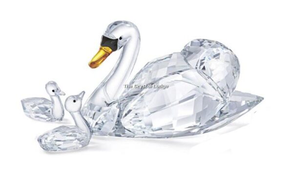Swarovski_2017_Jubilee_swans_5233542 | The Crystal Lodge