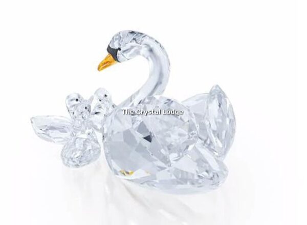 Swarovski_2017_Jubilee_swans_5233542 | The Crystal Lodge