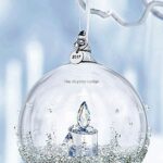 Swarovski_2017_christmas_ball_large_5241591_1_WM Swarovski_2017_christmas_ball_large_5241591 | The Crystal Lodge