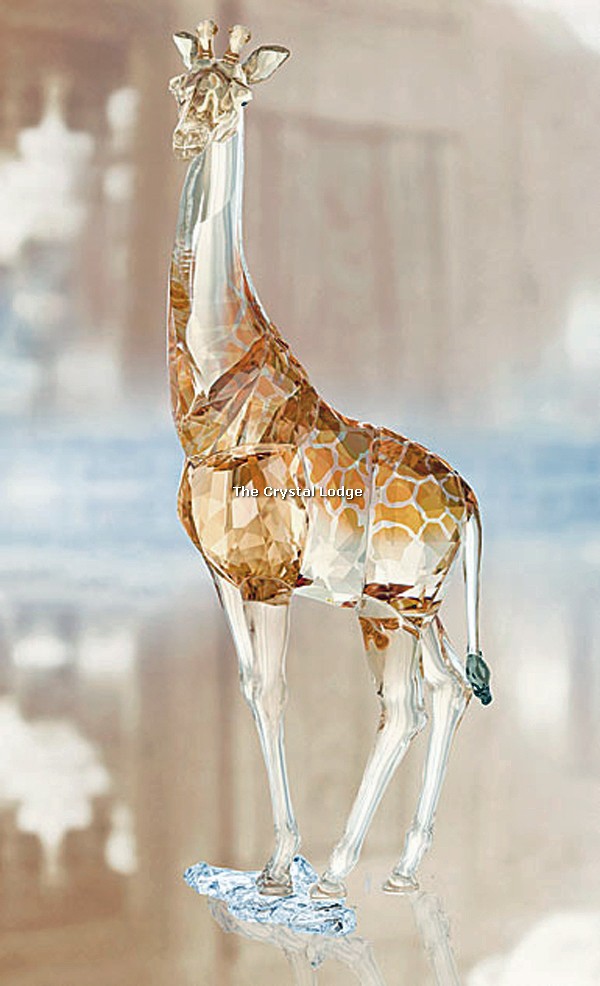 Swarovski_2018_AE_Giraffe_Mudiwa_5301550 | The Crystal Lodge