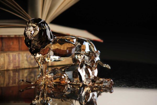 Swarovski_AE2016_Akili_Lion_5135894 | The Crystal Lodge