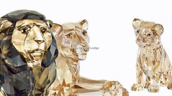 Swarovski_AE2016_Akili_Lion_5135894 | The Crystal Lodge