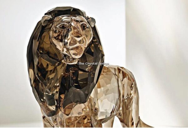 Swarovski_AE2016_Akili_Lion_5135894 | The Crystal Lodge