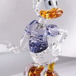 Swarovski_Disney_Daisy_Duck_colour_5115334_0_WM Swarovski_Disney_Daisy_Duck_colour_5115334