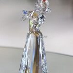 Swarovski_Disney_Snow_White_994881_1_WM Swarovski_Disney_Snow_White_title_plaque_apple_1016525 | The Crystal Lodge