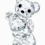 Swarovski_Kris_Bear_Birthstone_04_April_5126896 _1_WM Swarovski_Kris_Bear_Birthstone_04_April_5126896 | The Crystal Lodge