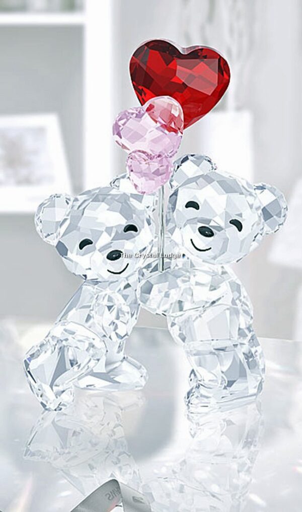 Swarovski_Kris_Bear_heart_balloons_5185778 | The Crystal Lodge