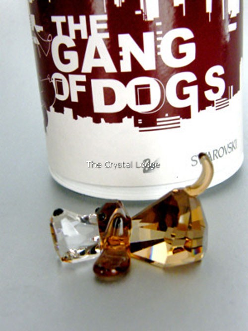 Swarovski_Lovlot_Gang_of_dogs_Peppino_basset_hound_935720 | The Crystal Lodge