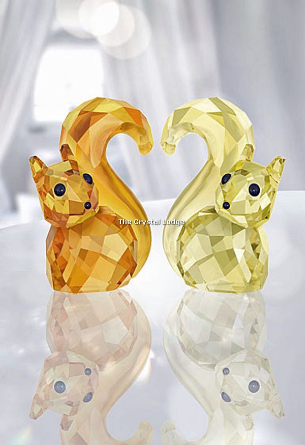 Swarovski_Lovlots_in_Love_Bert_and_Berta_squirrels_5282357 | The Crystal Lodge