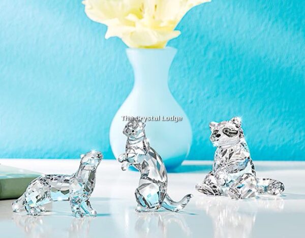 Swarovski_Otters_5385060 | The Crystal Lodge