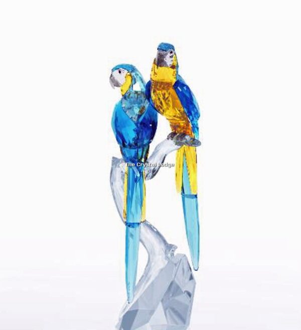 Swarovski_Paradise_Macaws_5301566 | The Crystal Lodge