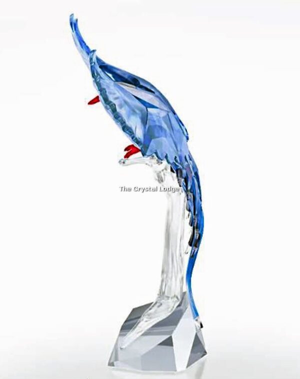 Swarovski_Paradise_Taiwan_blue_Magpie_5428653 | The Crystal Lodge