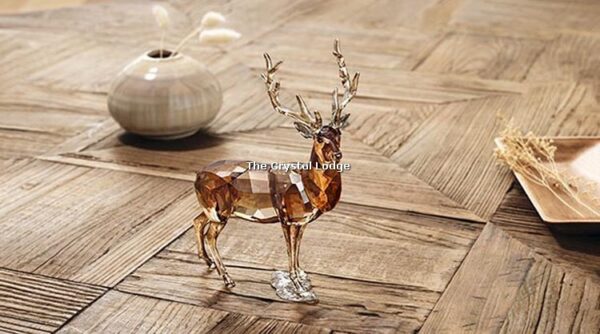 Swarovski_SCS_2020_Stag_Alexander_5487948 | The Crystal Lodge