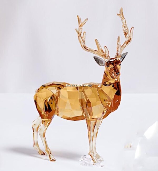 Swarovski_SCS_2020_Stag_Alexander_5487948 | The Crystal Lodge