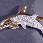 Swarovski_SCS_Dolphins_Brooch_003-8901707_1_WM Swarovski_SCS_Dolphins_Brooch_003-8901707 | The Crystal Lodge