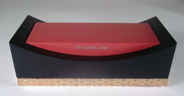 Swarovski_SCS_Dragon_annual_edition_stand | The Crystal Lodge