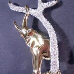Swarovski_SCS_Elephant_brooch_003-8902448_1_WM Swarovski_SCS_Elephant_brooch_003-8902448 | The Crystal Lodge