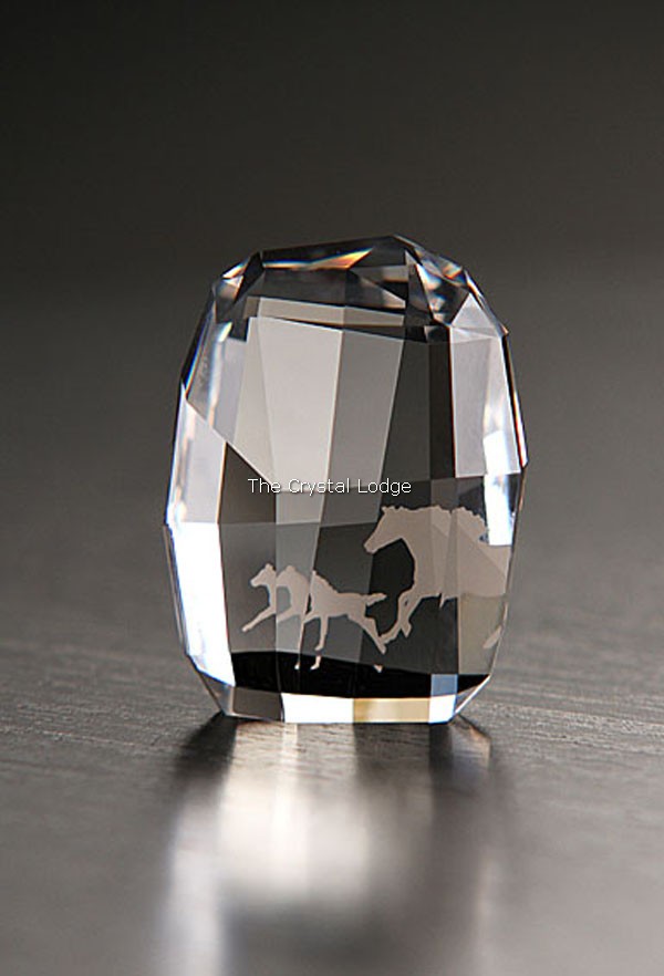 Swarovski_SCS_renewal_horse_paperweight_5080540 | The Crystal Lodge