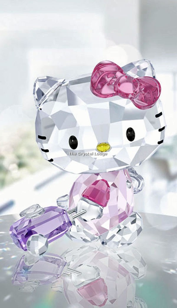 Swarovski_Sanrio_Hello_Kitty_Traveller_5279082 | The Crystal Lodge