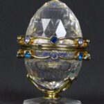 Swarovski_Secrets_egg_with_garland_253442_1_WM Swarovski_Secrets_egg_with_garland_253442_1_WM