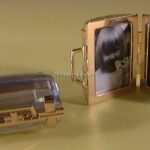 Swarovski_Secrets_suitcase_picture_frame_210821_2_WM Swarovski_Secrets_suitcase_picture_frame_210821 | The Crystal Lodge