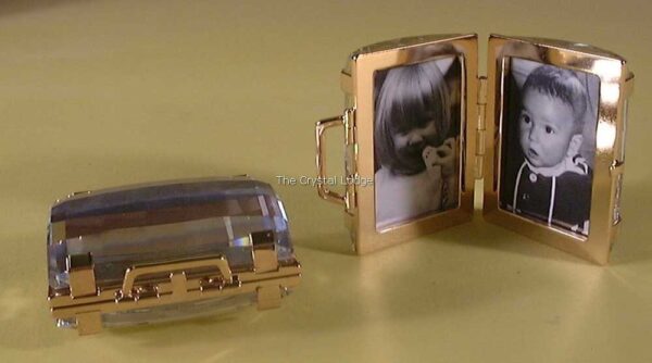 Swarovski_Secrets_suitcase_picture_frame_210821 | The Crystal Lodge