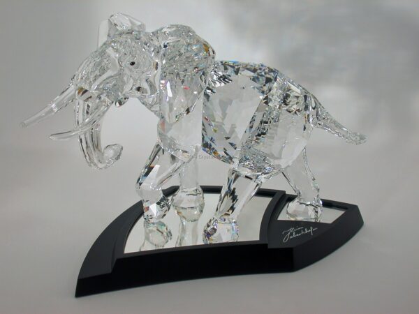 Swarovski_Signed_Numbered_limited_edition_2006_Elephant_854407 | The Crystal Lodge