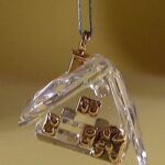 Swarovski_christmas_memories_gingerbread_house_219872_1_WM Swarovski_christmas_memories_gingerbread_house_219872 | The Crystal Lodge