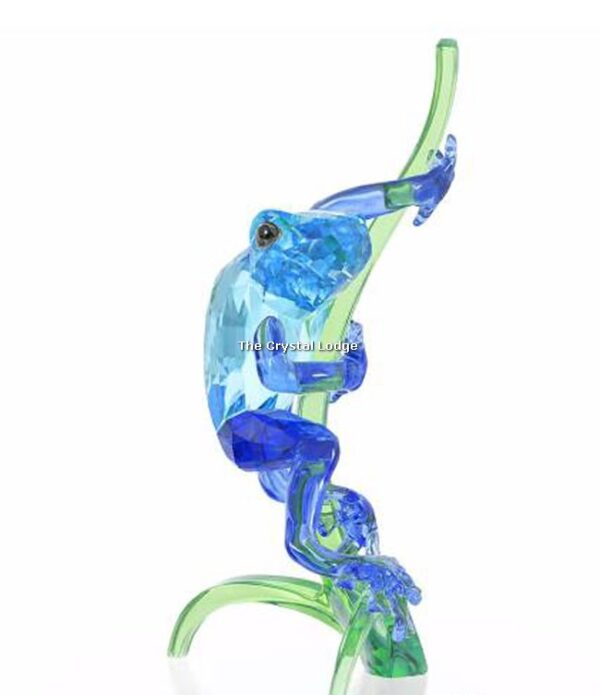 Swarovski_frog_on_branch_5239716 | The Crystal Lodge