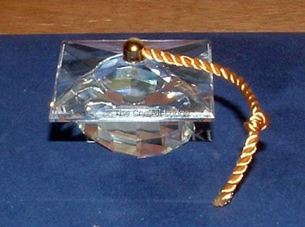 Swarovski_graduation_cap_gold_659034 | The Crystal Lodge